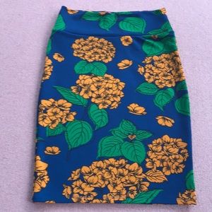 🇺🇸 LLR LuLaRoe Cassie floral hydrangea blue